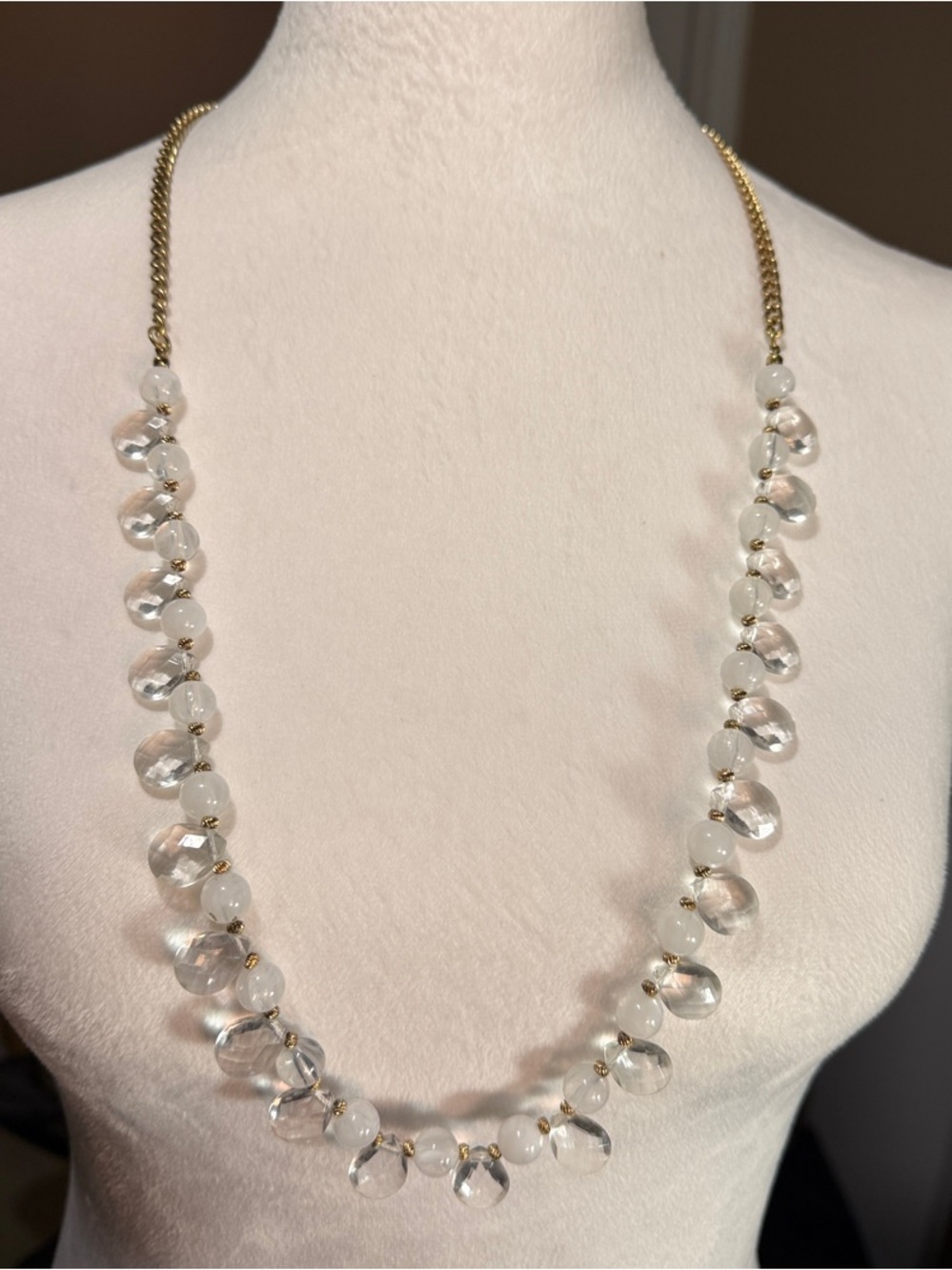 Vintage Clear Lucite Faceted Bead Necklace Art Deco Silver Tone Chain Statement